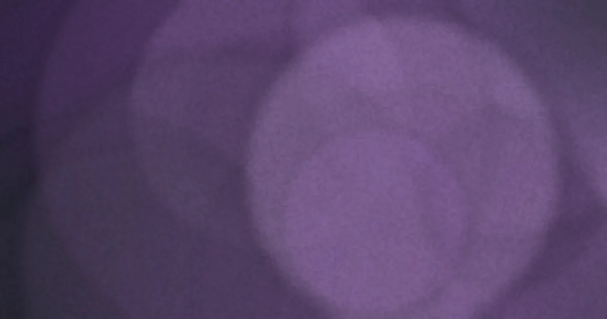 Nőies finomság az enteriőrben: fluid art és pasztell kompozíciók